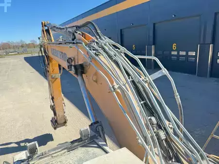 Pelles sur chenilles 2019 Liebherr R 930 (19)