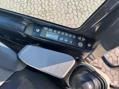 Mini-koparki 2014 Hitachi ZX 55 U-5 A (10)