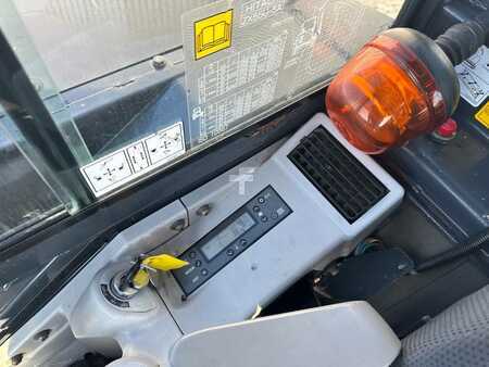 Mini-koparki 2014 Hitachi ZX 55 U-5 A (11)