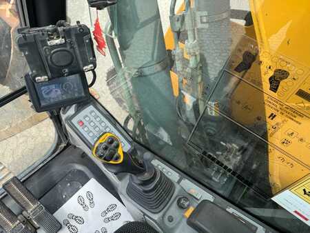 Koparki gąsienicowe 2016 Liebherr R926 Compact (8)