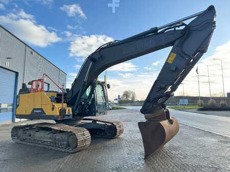Koparki gąsienicowe 2016 Volvo EC 250 EL (4)