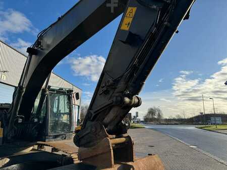 Koparki gąsienicowe 2016 Volvo EC 250 EL (8)
