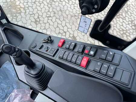 Radlader 2025 Liebherr L 506 (9)