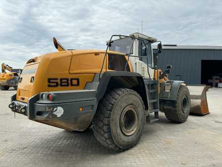 Liebherr L580