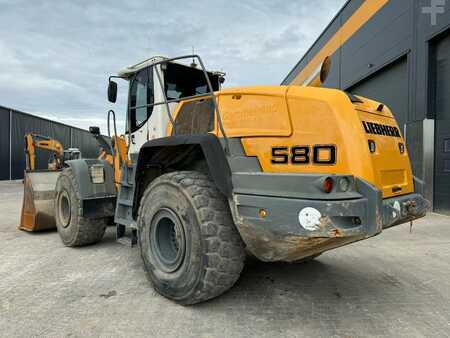 Liebherr L580