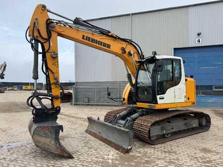 Liebherr R 914 Compact