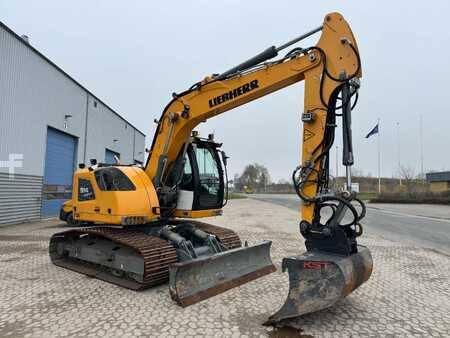 Liebherr R 914 Compact