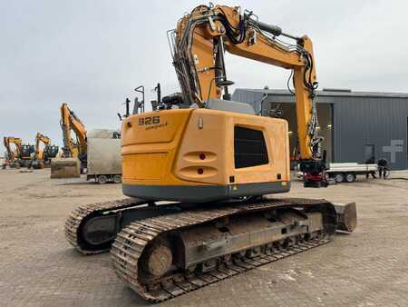 Koparki gąsienicowe 2016 Liebherr R 926 Compact Litronic (4)