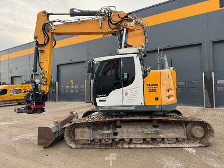 Koparki gąsienicowe 2016 Liebherr R 926 Compact Litronic (6)