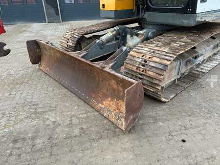 Koparki gąsienicowe 2016 Liebherr R 926 Compact Litronic (9)