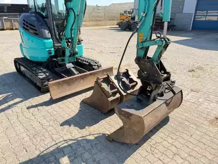 Mini-koparki 2019 Kobelco SK 35 SR-6E (9)