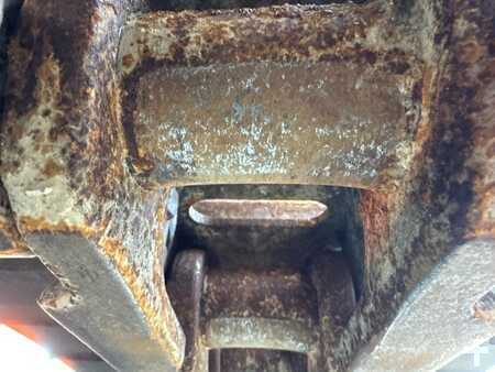 Pelles sur chenilles 2022 Liebherr R 920 (20)