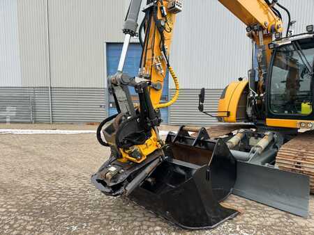 Pelles sur chenilles 2022 Liebherr R 920 (6)