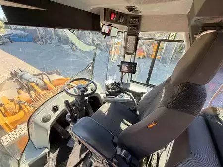 Hjullaster 2021 Liebherr L 586 (7)
