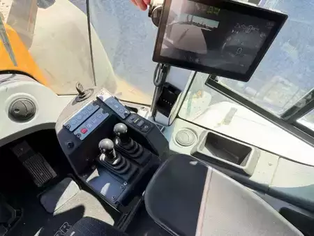 Hjullaster 2021 Liebherr L 586 (9)