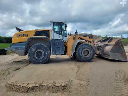 Radlader 2017 Liebherr L 586 (1)