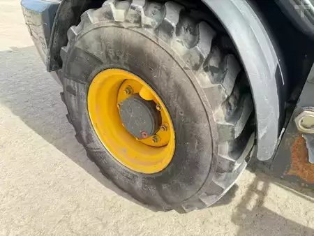 Kolové nakladače 2015 Komatsu WA 70-7 (16)