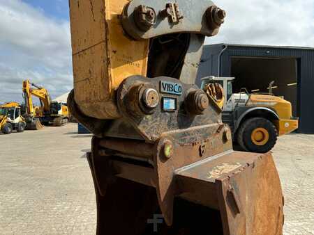 Escavadora de rastos 2016 Liebherr R946 LC (12)