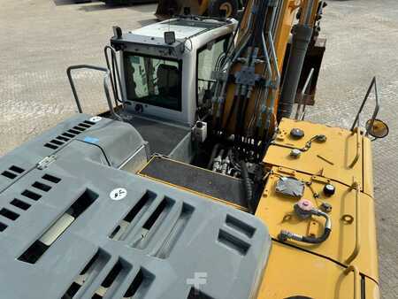 Escavadora de rastos 2016 Liebherr R946 LC (15)