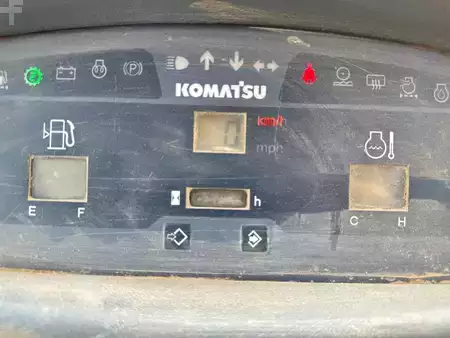 Kolové nakladače 2016 Komatsu WA70-7 (10)