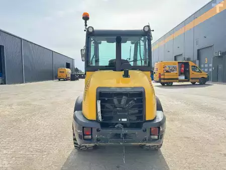 Kolové nakladače 2016 Komatsu WA70-7 (6)