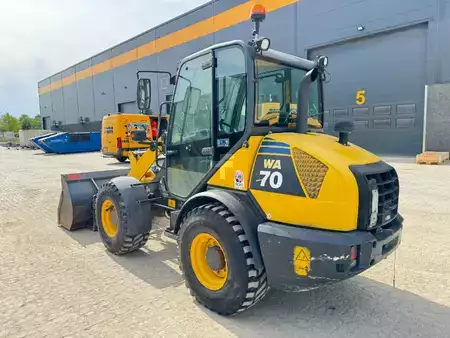 Kolové nakladače 2016 Komatsu WA70-7 (7)
