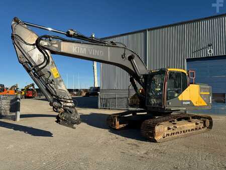 Lánctalpas kotrógép 2016 Volvo EC 250 EL (2)