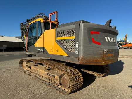 Lánctalpas kotrógép 2016 Volvo EC 250 EL (5)