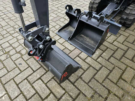 Minibagger 2023 SCHAEFF TC08 (22)