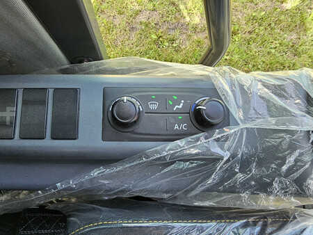 DEVELON DX60E-10N