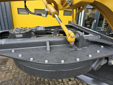 Grejdry 2024 XCMG GR165 (18)