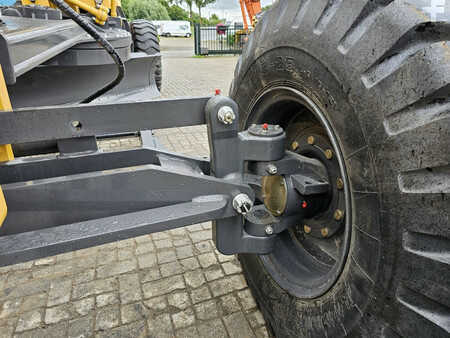 Grejdry 2024 XCMG GR165 (35)