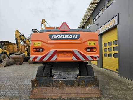 Doosan DX210W