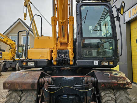 Hyundai R140W-7A