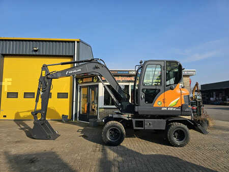 Mobilní bagry 2024 DEVELON DX60WN ECO-1 (1)