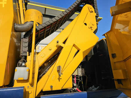 Mobilní jeřáby 2008 Terex TM270 (8)