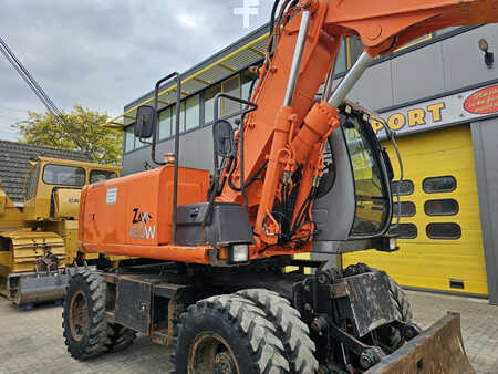Mobilní bagry 2004 Hitachi ZX160W (9)