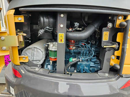 Mini-koparki 2025 XCMG XE27U (13)