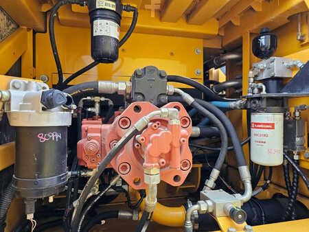 Koparki gąsienicowe 2020 LiuGong 924E (14)