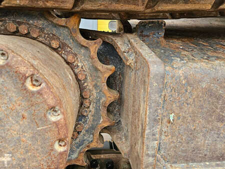 Koparki gąsienicowe 2020 LiuGong 924E (22)