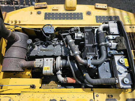 Koparki gąsienicowe 2011 Komatsu PC210LC-8 (15)
