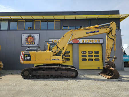 Koparki gąsienicowe 2011 Komatsu PC210LC-8 (5)