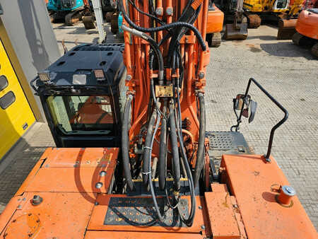 Raupendumper 2011 Hitachi ZX470LCH-3 High Reach Demolition Excavator (23)