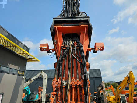 Raupendumper 2011 Hitachi ZX470LCH-3 High Reach Demolition Excavator (25)