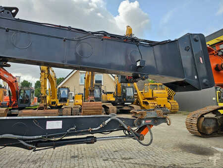 Raupendumper 2011 Hitachi ZX470LCH-3 High Reach Demolition Excavator (38)