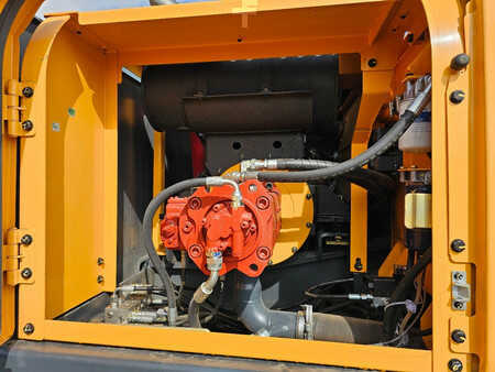 Telakaivinkoneet  2025 Hyundai R215L (13)