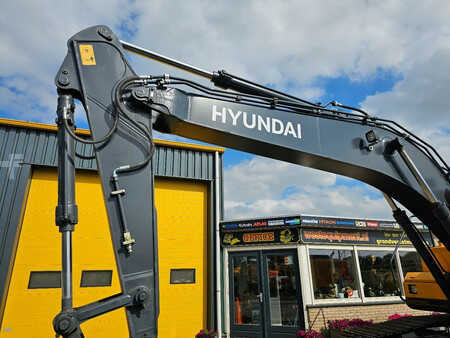 Telakaivinkoneet  2025 Hyundai R215L (9)