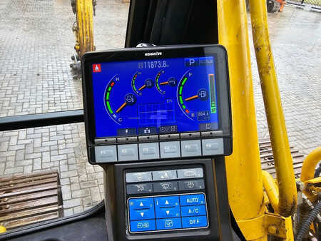 Escavatori cingolati 2015 Komatsu HB215LC-2 (16)