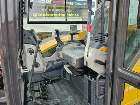 Minibagry 2025 XCMG XE60GA (11)