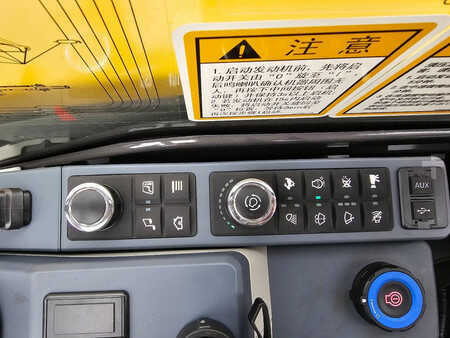 Minibagry 2025 XCMG XE60GA (13)